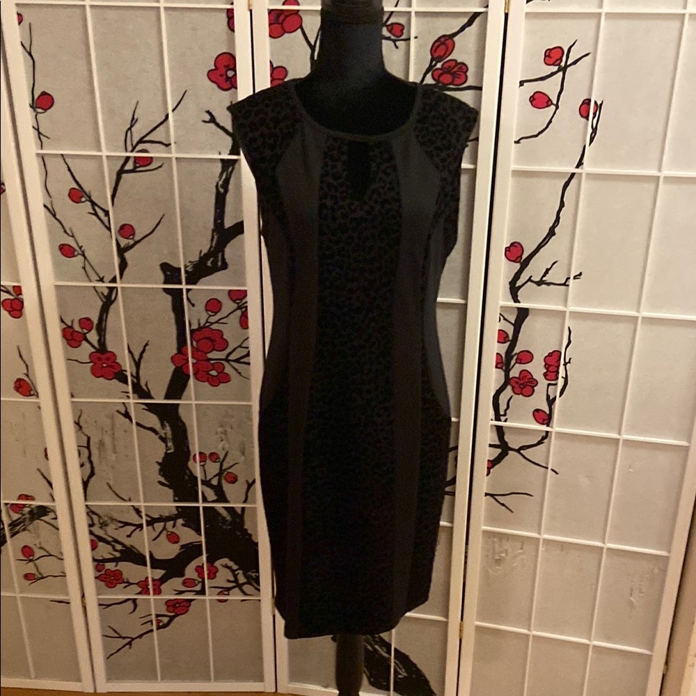 Chic Black and Leopard Print Midi Dress